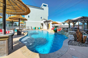 Little Beach House by AvantStay Saltwater Pool
